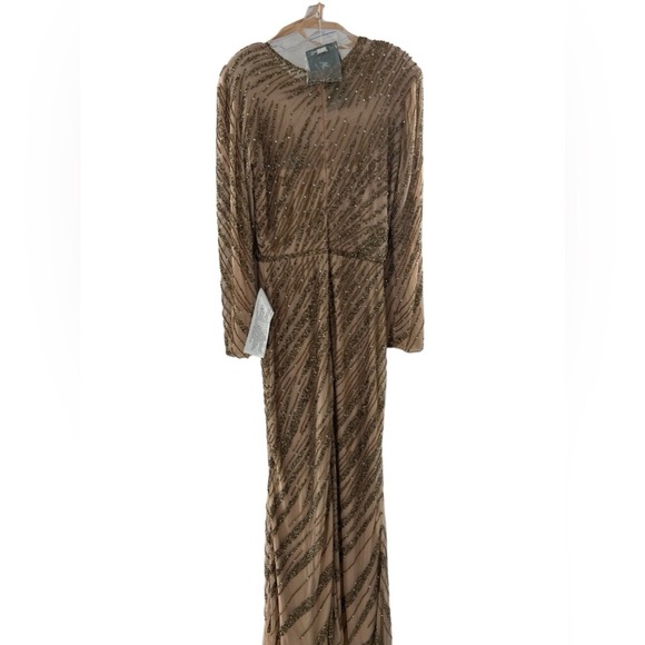 NWT Mac Duggal Long Sleeve Beaded Column Mocha Gown Size 8 - Picture 2 of 7